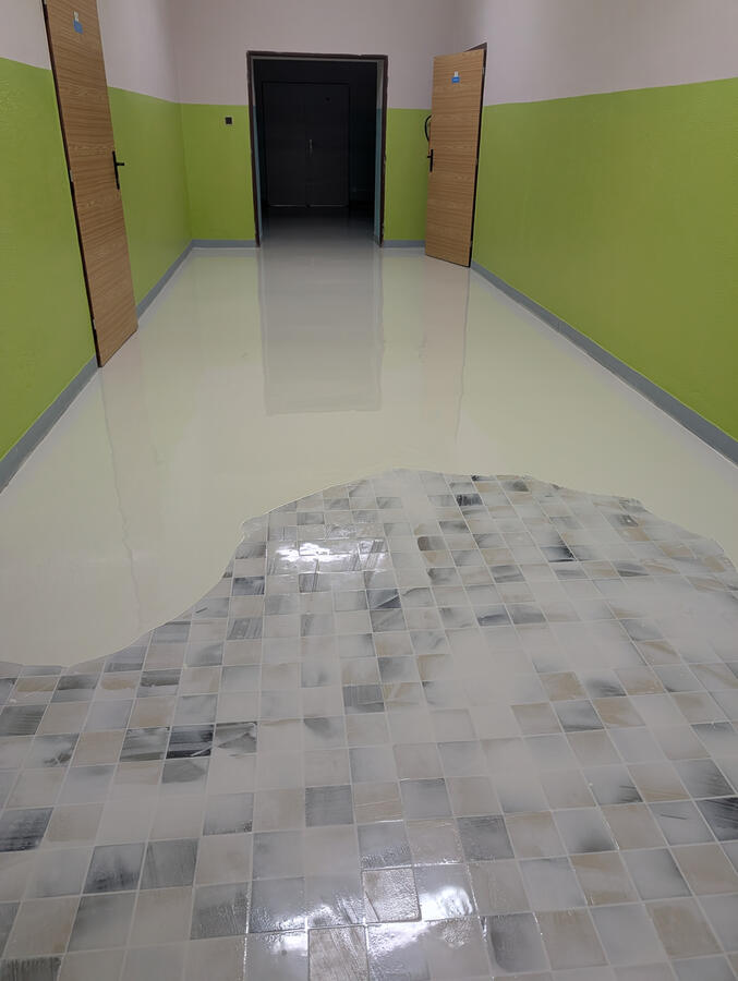 Průběh realizace – aplikace podlahy